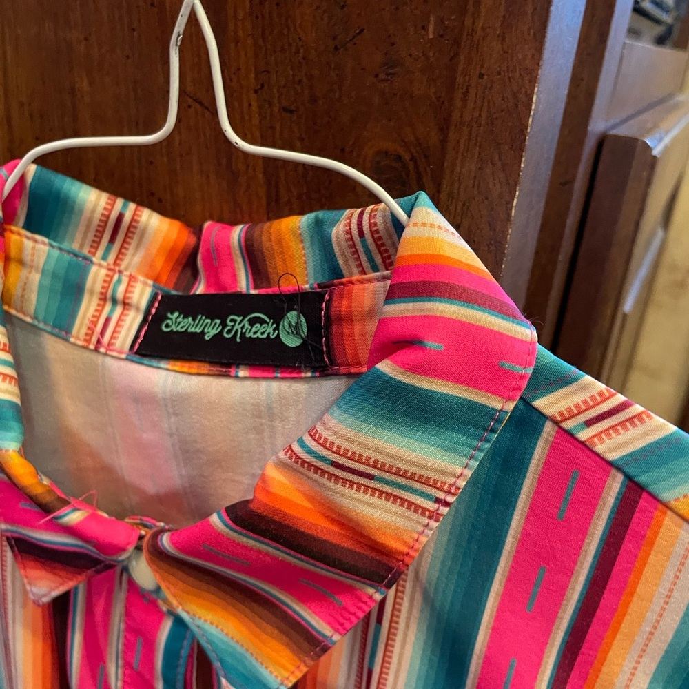 Sterling Kreek Button Down Cowgirl Shirt - Picture 2 of 2
